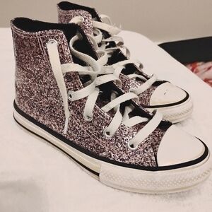 COPY - Converse Size 1